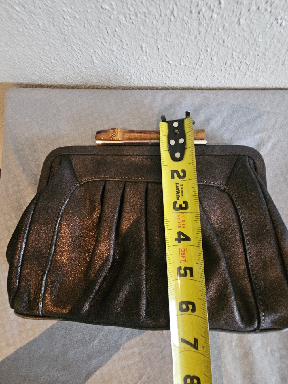 ELAINE TURNER METALLIC LEATHER GOING OUT BAG W/BAMBOO LOCK & POCKET MIRROR VTG - Picture 7 of 7